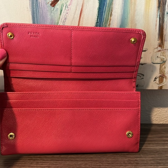 Prada Pink Wallet - Picture 5 of 8